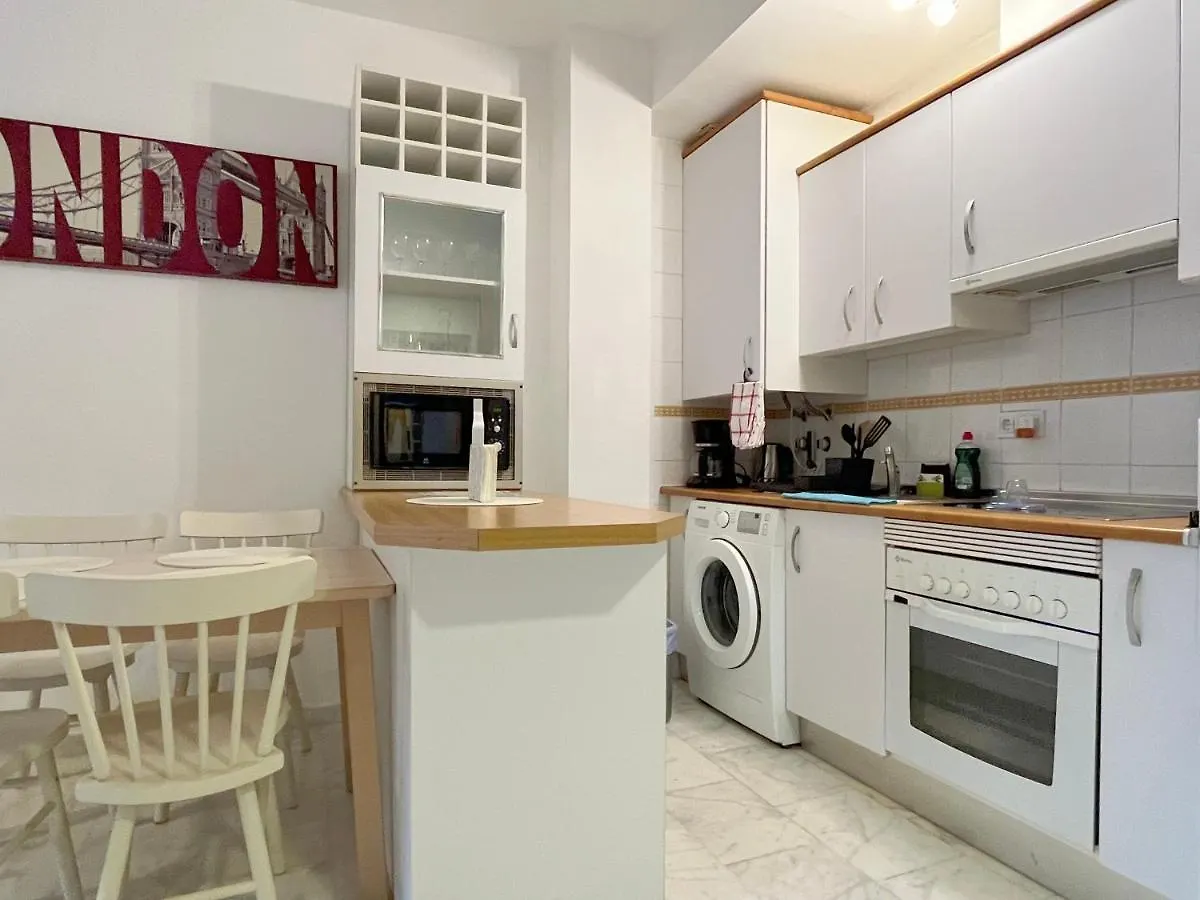 Bonito Apartamento Con Piscina En Fuengirola -Torreblanca- Apartment